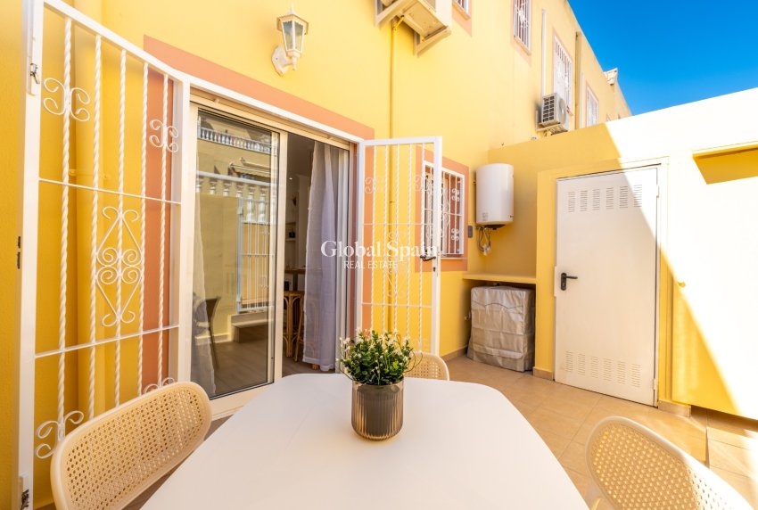 Venta - CASA -
ORIHUELA COSTA - Las Filipinas