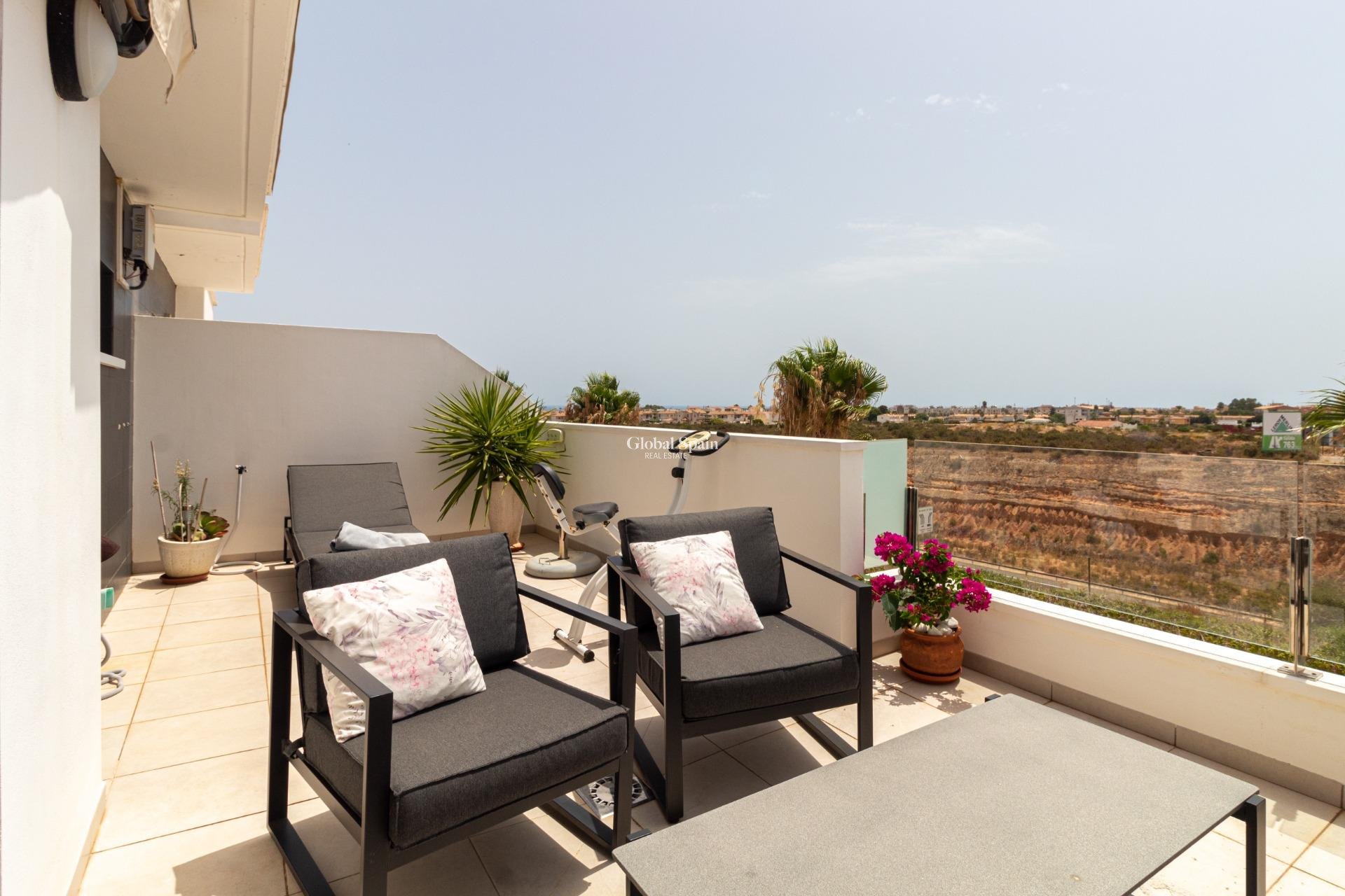 Venta - CASA -
ORIHUELA COSTA - Lomas de Cabo Roig