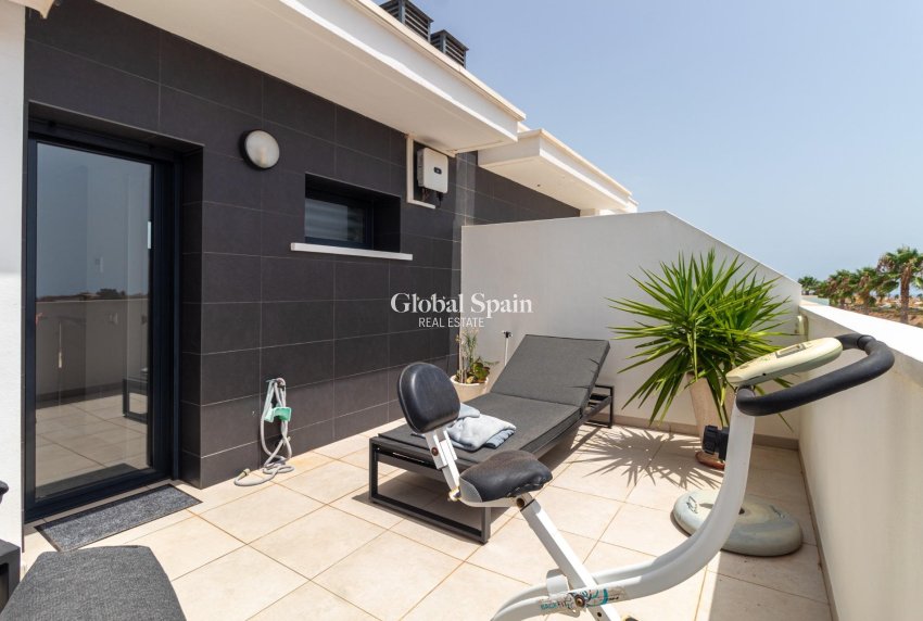 Venta - CASA -
ORIHUELA COSTA - Lomas de Cabo Roig
