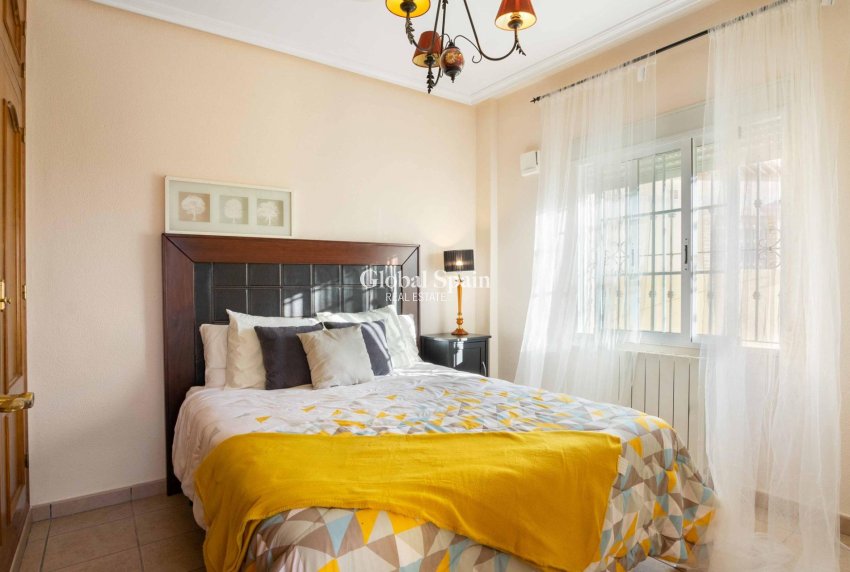 Venta - CASA -
ORIHUELA COSTA - Los Almendros-la Florida