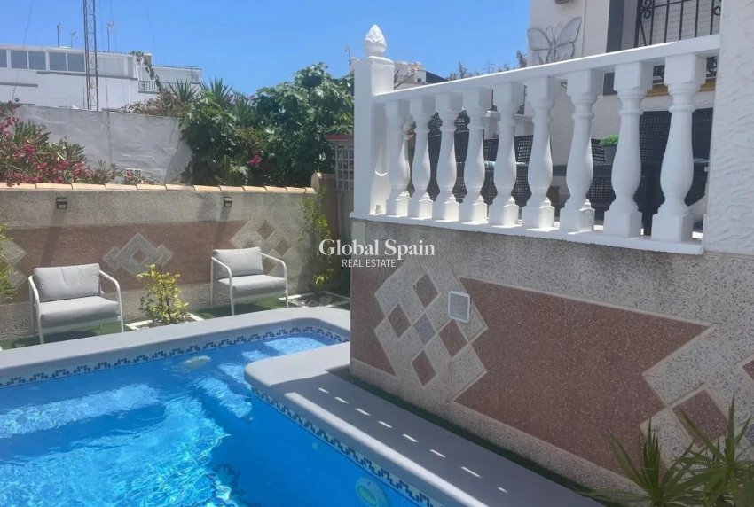 Venta - CASA -
ORIHUELA COSTA - Los Almendros-la Florida