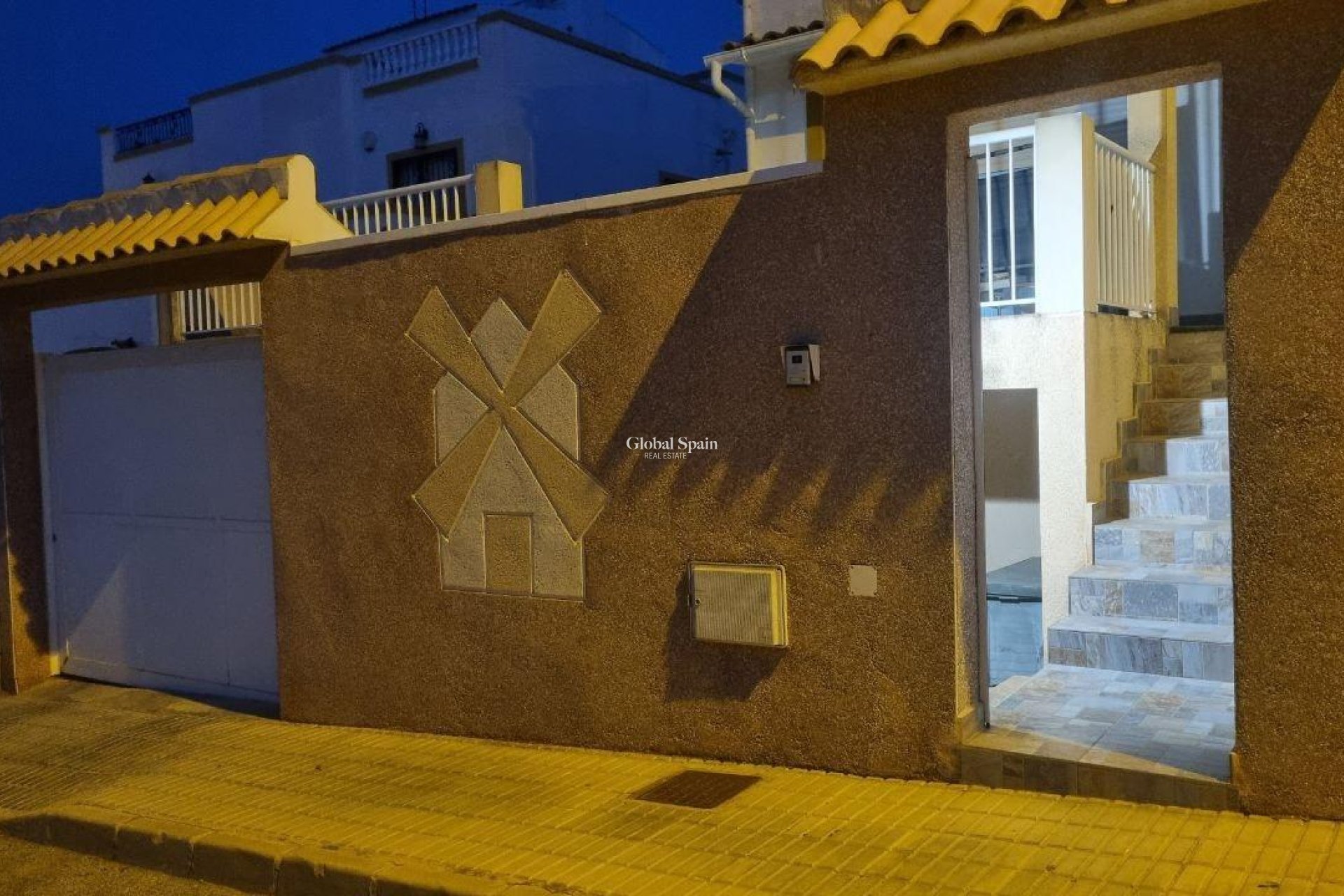 Venta - CASA -
ORIHUELA COSTA - Los Almendros-la Florida