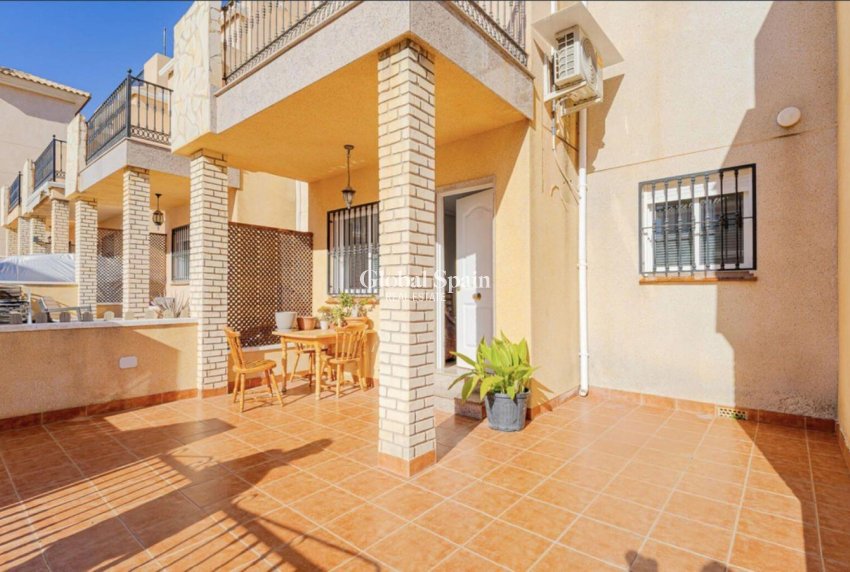 Venta - CASA -
ORIHUELA COSTA - Los Altos
