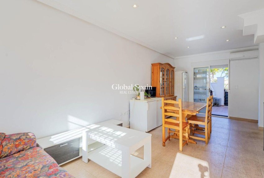 Venta - CASA -
ORIHUELA COSTA - Los Altos