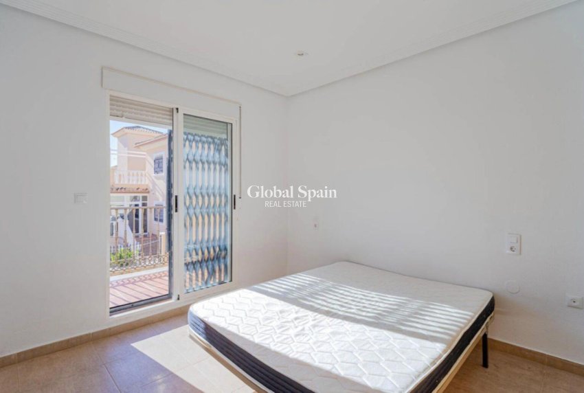 Venta - CASA -
ORIHUELA COSTA - Los Altos