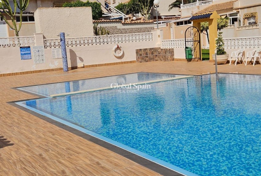 Venta - CASA -
ORIHUELA COSTA - LOS BALCONES - LOS ALTOS