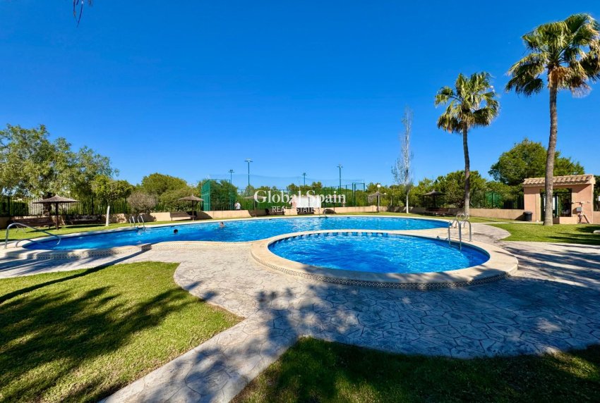 Venta - CASA -
ORIHUELA COSTA - LOS BALCONES - LOS ALTOS