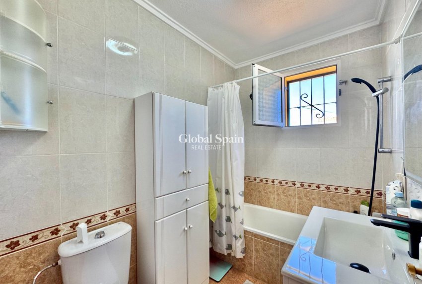 Venta - CASA -
ORIHUELA COSTA - LOS BALCONES - LOS ALTOS