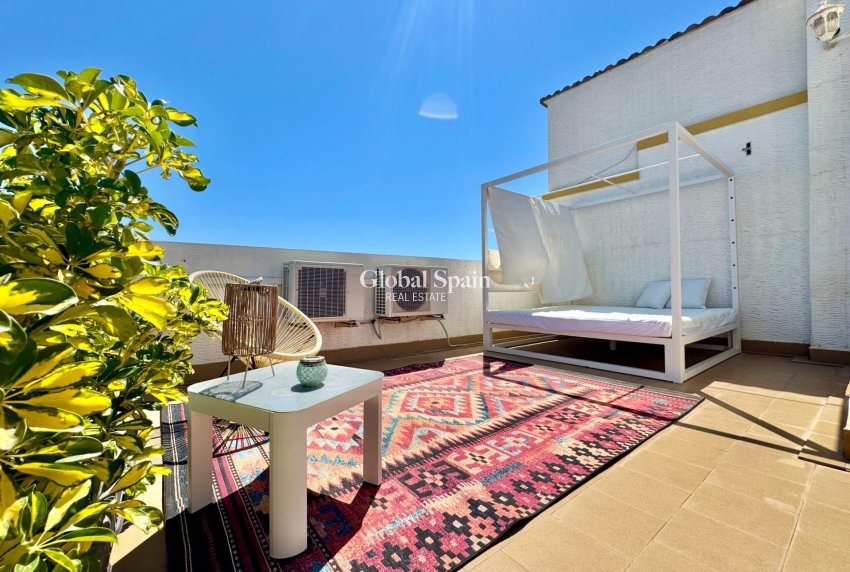Venta - CASA -
ORIHUELA COSTA - LOS BALCONES - LOS ALTOS