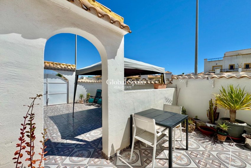 Venta - CASA -
ORIHUELA COSTA - LOS BALCONES - LOS ALTOS