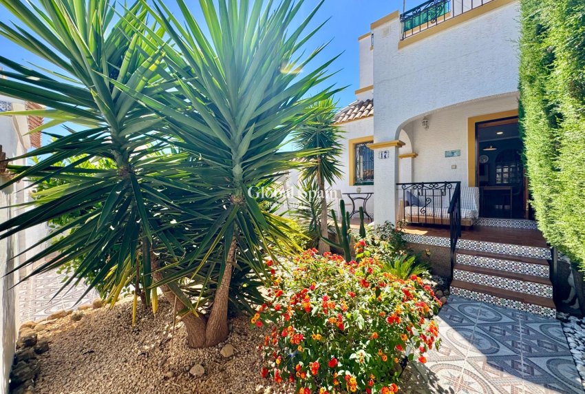 Venta - CASA -
ORIHUELA COSTA - LOS BALCONES - LOS ALTOS