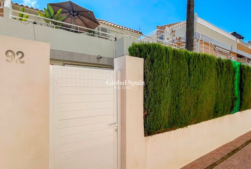 Venta - CASA -
ORIHUELA COSTA - LOS BALCONES - LOS ALTOS