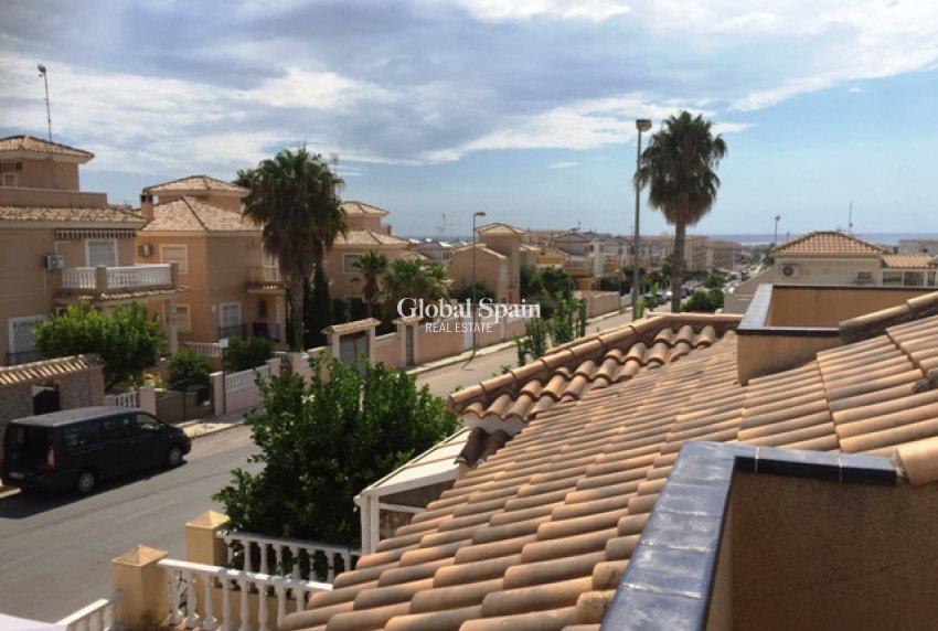Venta - Casa -
ORIHUELA COSTA - LOS BALCONES - LOS ALTOS