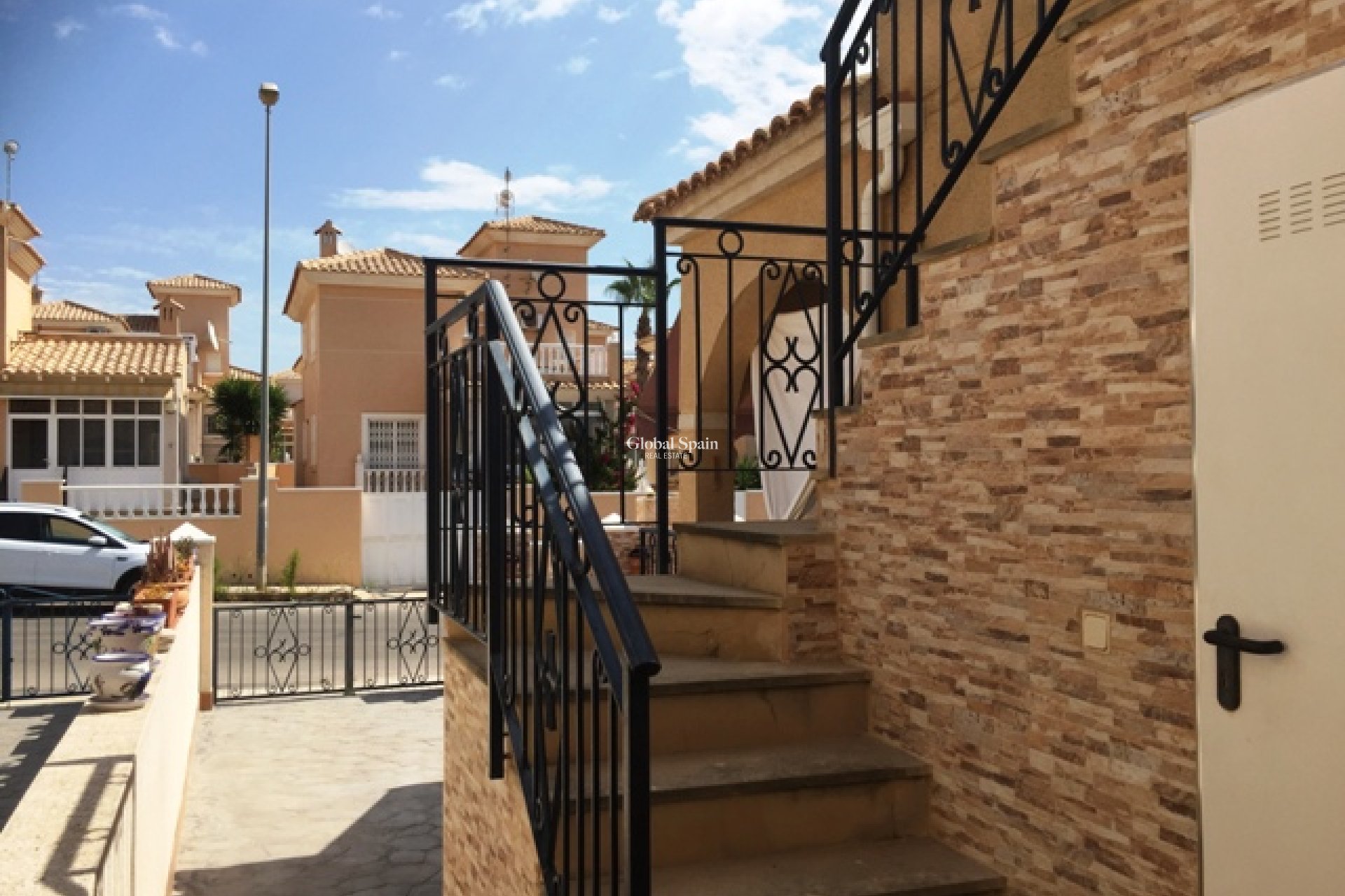 Venta - Casa -
ORIHUELA COSTA - LOS BALCONES - LOS ALTOS