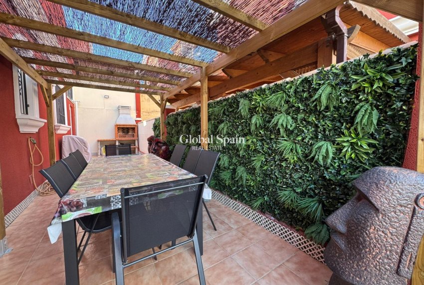Venta - CASA -
ORIHUELA COSTA - Los Dolses