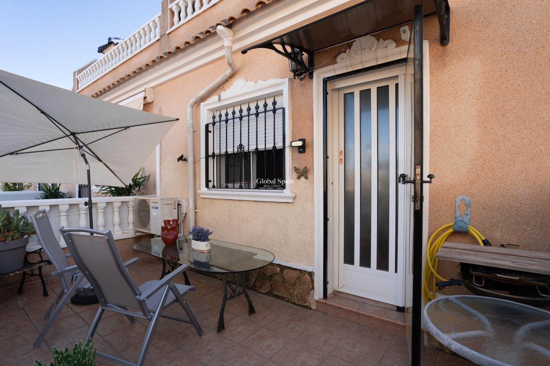 Venta - CASA -
ORIHUELA COSTA - Los Dolses