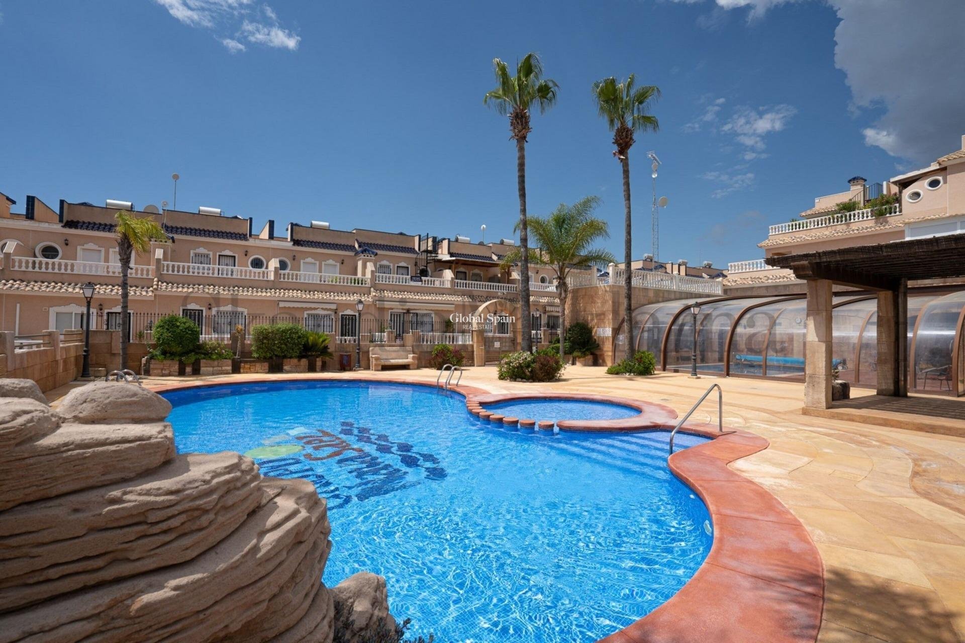 Venta - CASA -
ORIHUELA COSTA - Los Dolses