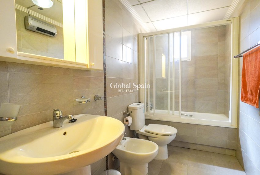 Venta - CASA -
ORIHUELA COSTA - Los Dolses