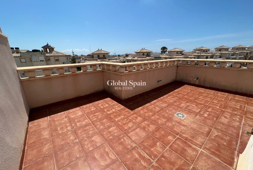 Venta - CASA -
ORIHUELA COSTA - Montezenia
