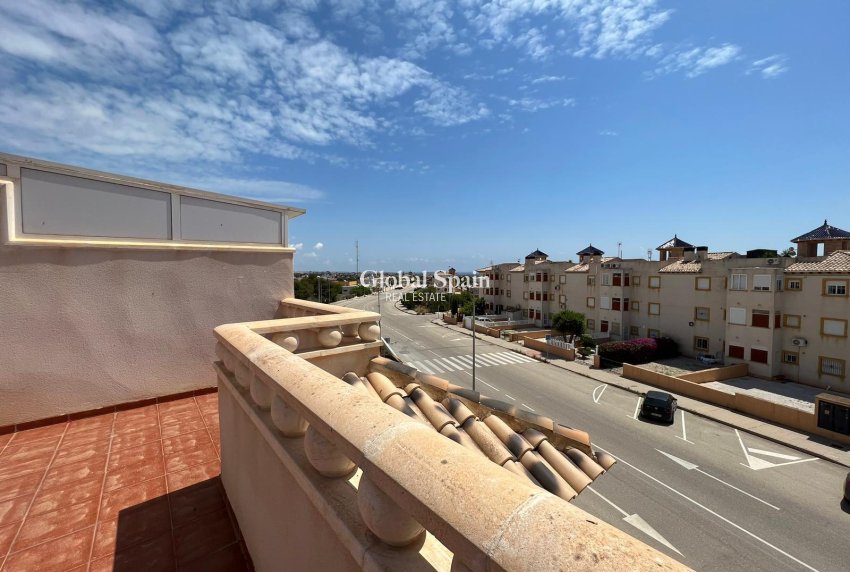 Venta - CASA -
ORIHUELA COSTA - Montezenia
