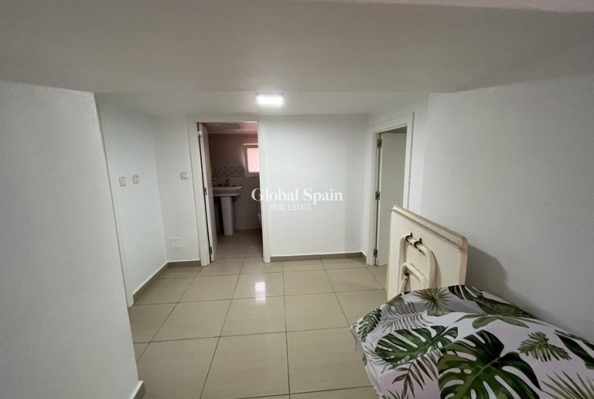 Venta - CASA -
ORIHUELA COSTA - Montezenia