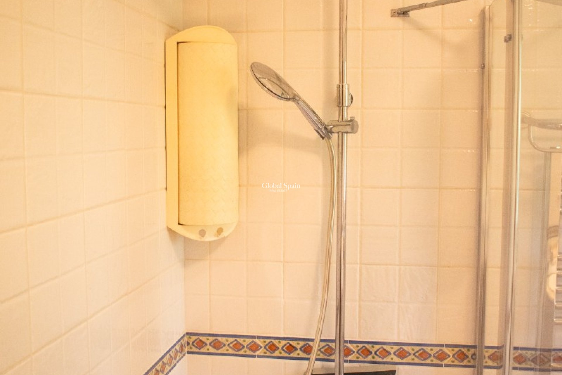 Venta - CASA -
ORIHUELA COSTA - MUY CERCA DE LA PLAYA