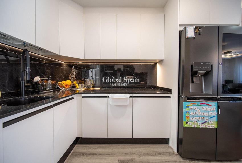 Venta - CASA -
ORIHUELA COSTA - Pau 26