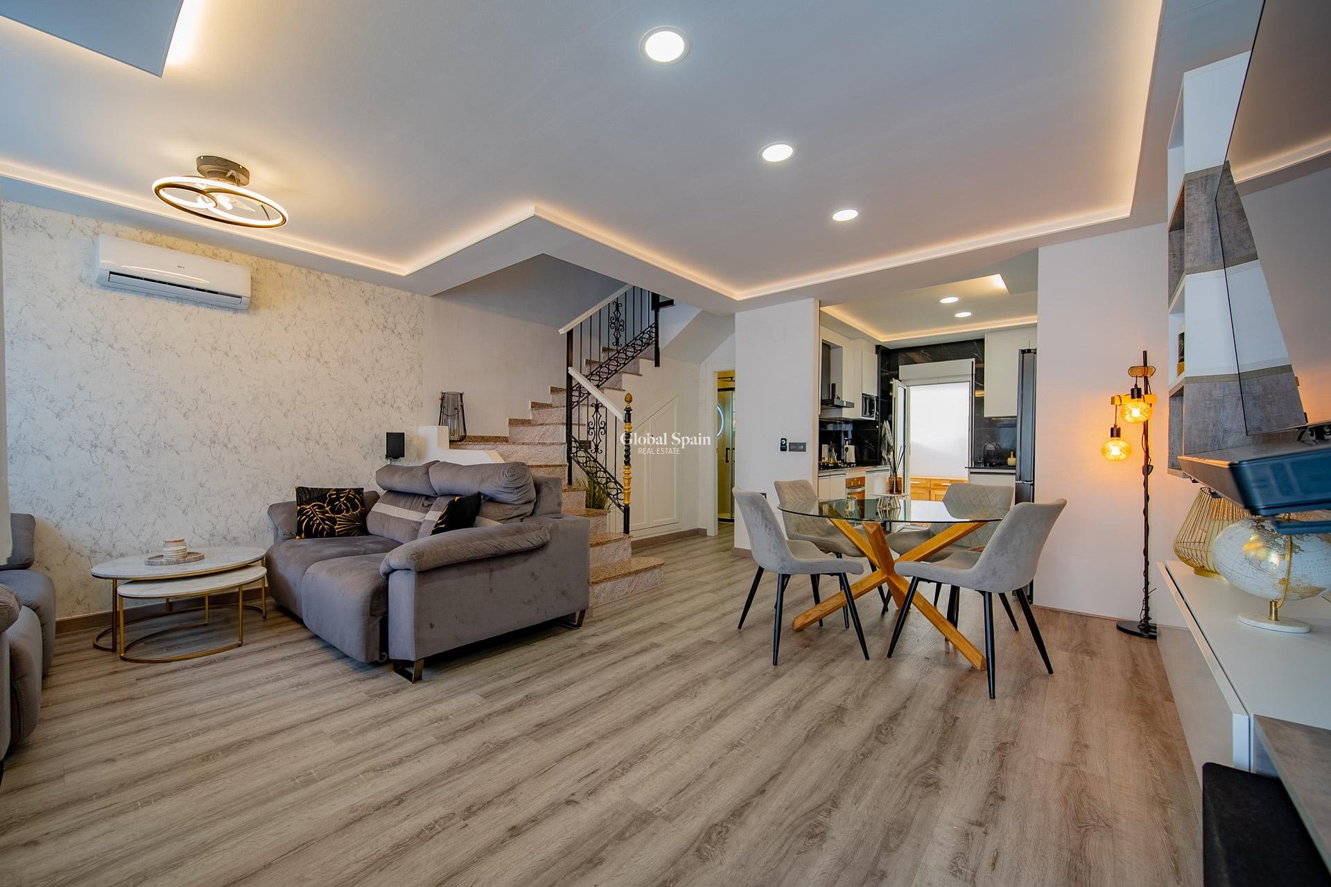 Venta - CASA -
ORIHUELA COSTA - Pau 26