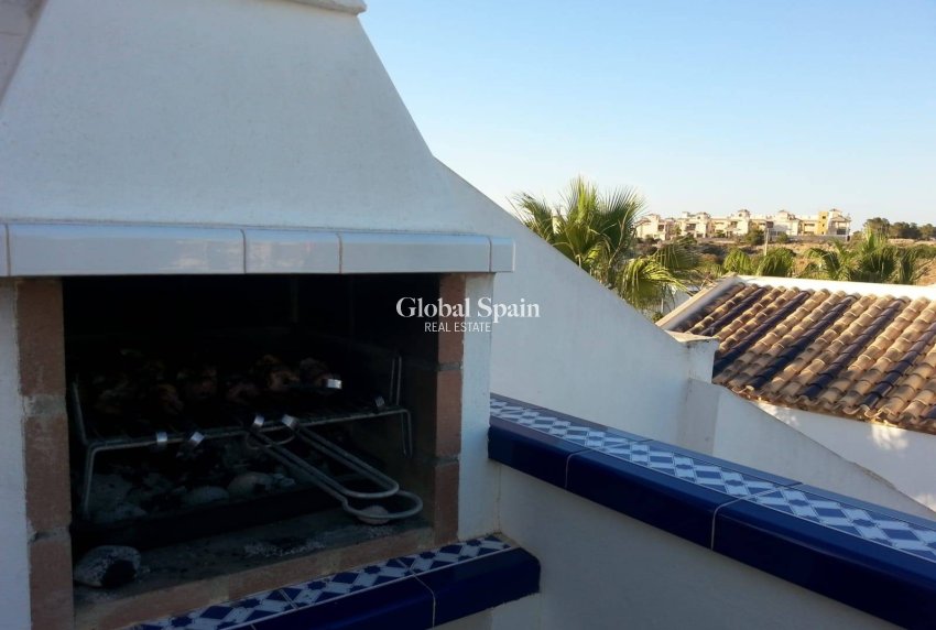 Venta - CASA -
ORIHUELA COSTA - PAU 8