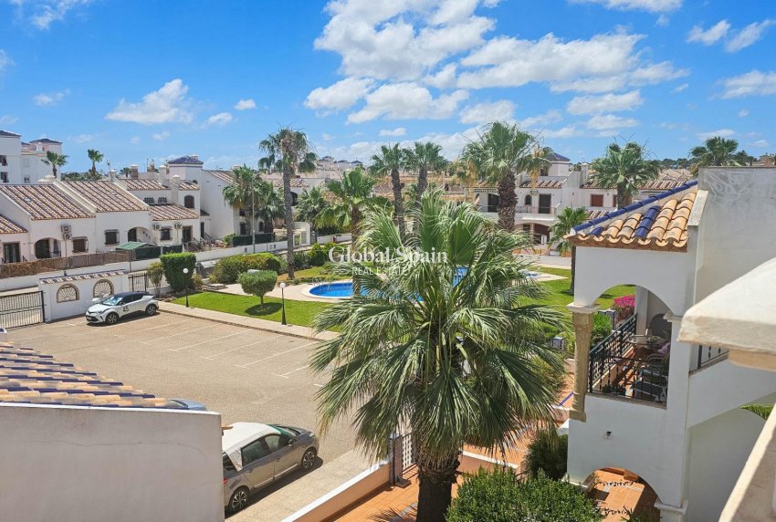 Venta - CASA -
ORIHUELA COSTA - PAU 8