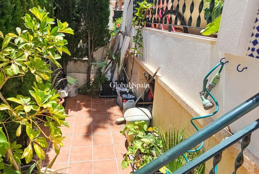 Venta - CASA -
ORIHUELA COSTA - PAU 8