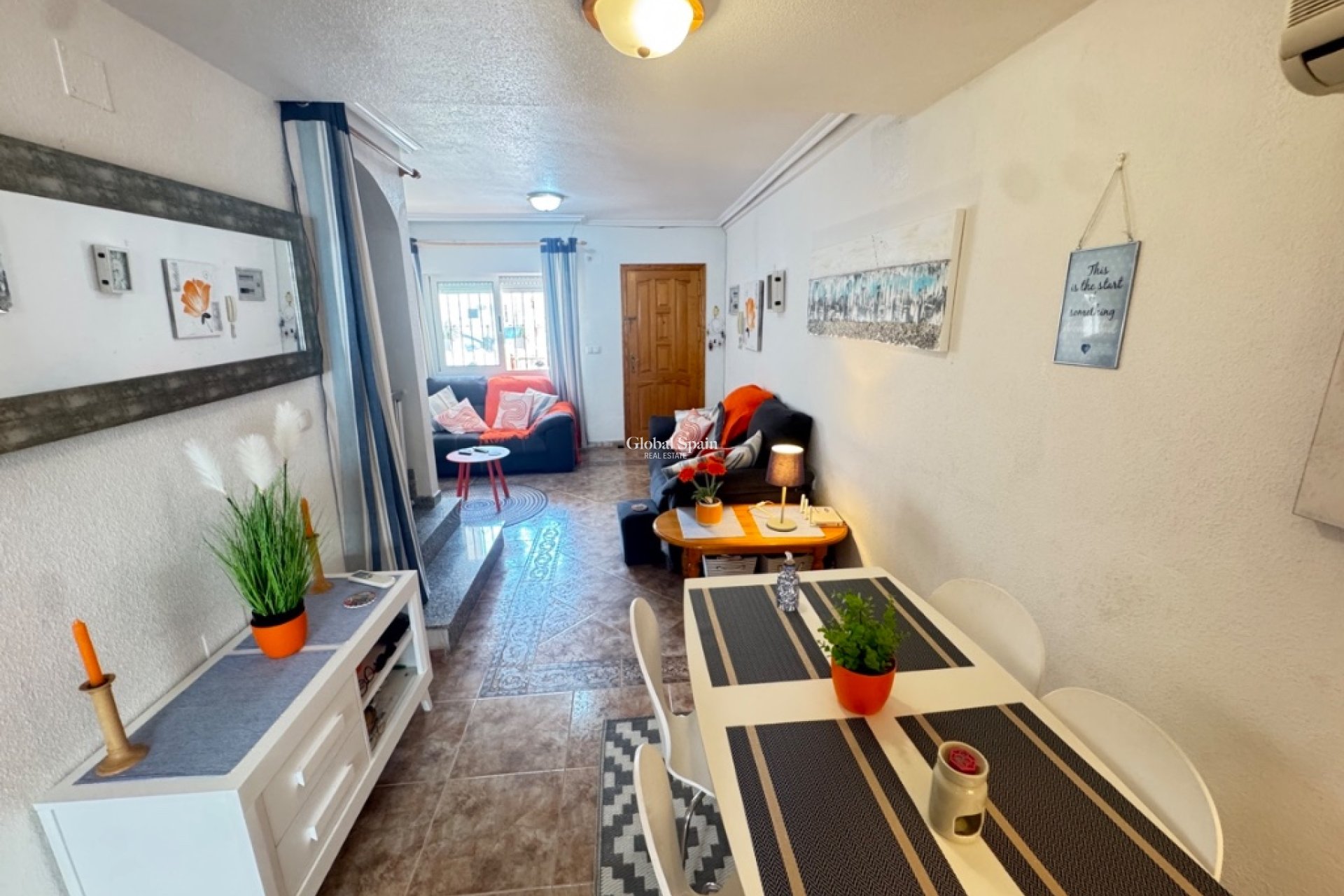 Venta - Casa -
ORIHUELA COSTA - Playa Flamenca