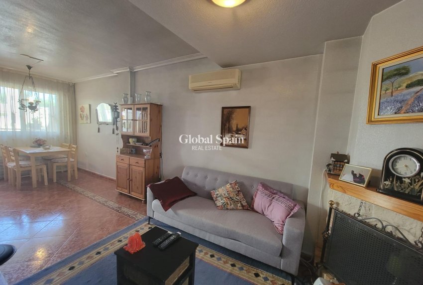 Venta - CASA -
ORIHUELA COSTA - Playa Flamenca