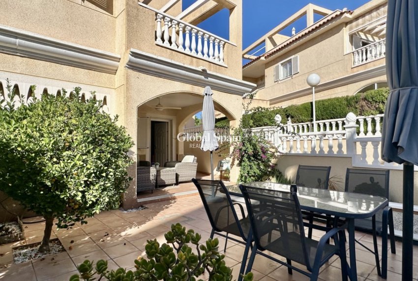 Venta - CASA -
ORIHUELA COSTA - Playa Flamenca