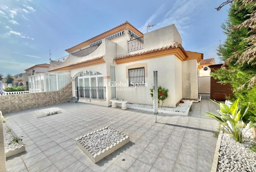 Venta - CASA -
ORIHUELA COSTA - Playa Flamenca