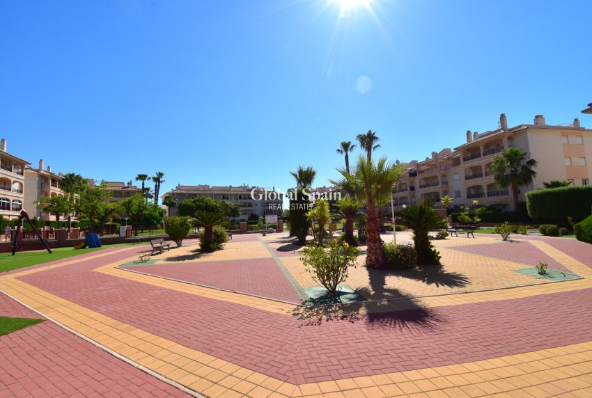 Venta - CASA -
Orihuela Costa - Playa Flamenca