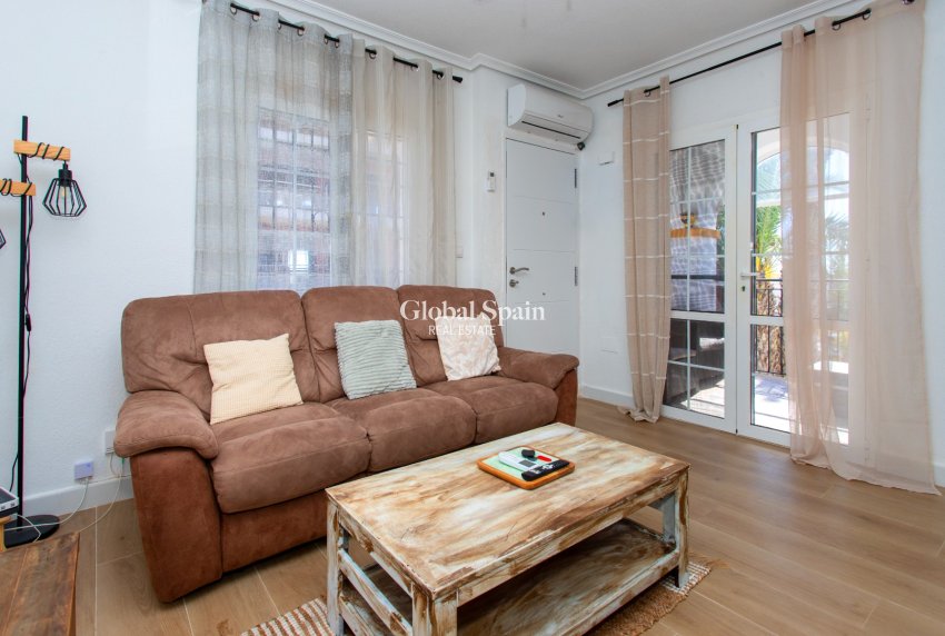 Venta - CASA -
ORIHUELA COSTA - Playa Flamenca