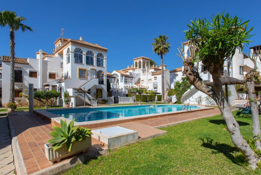 Venta - CASA -
ORIHUELA COSTA - Playa Flamenca