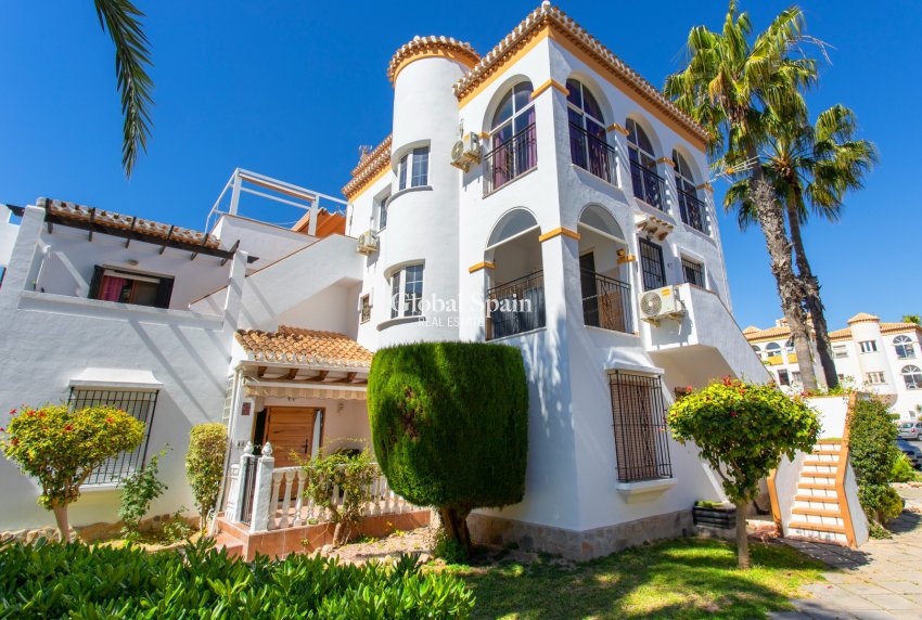 Venta - CASA -
ORIHUELA COSTA - Playa Flamenca