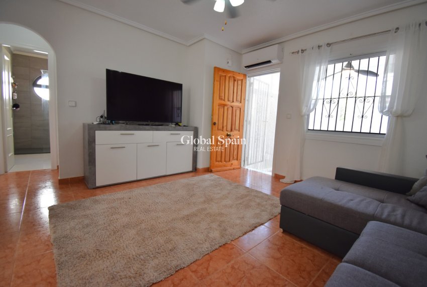 Venta - CASA -
ORIHUELA COSTA - Playa Flamenca