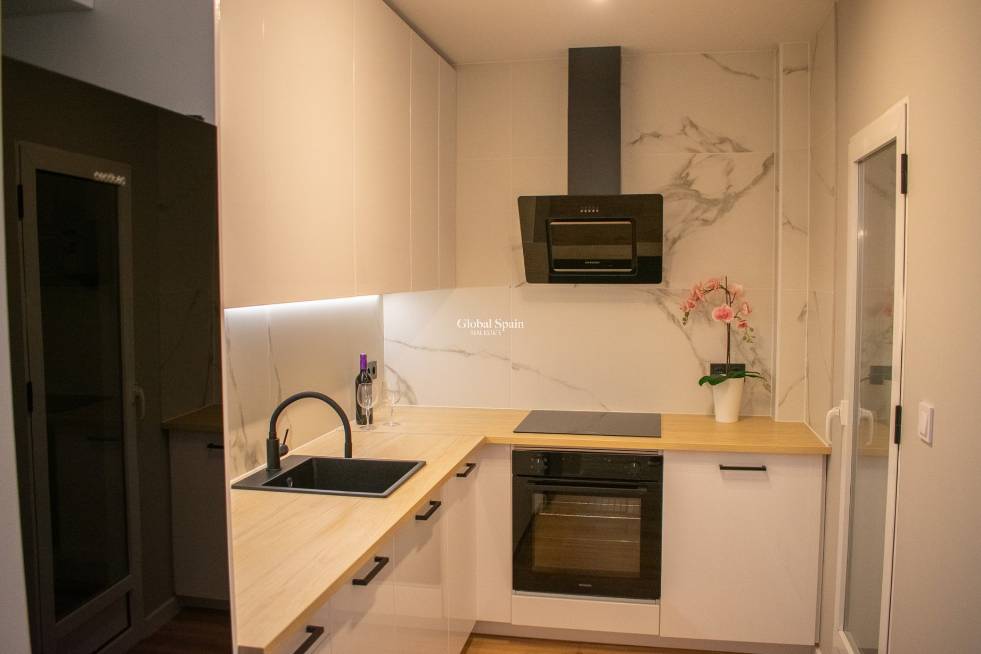 Venta - CASA -
ORIHUELA COSTA - Punta Prima