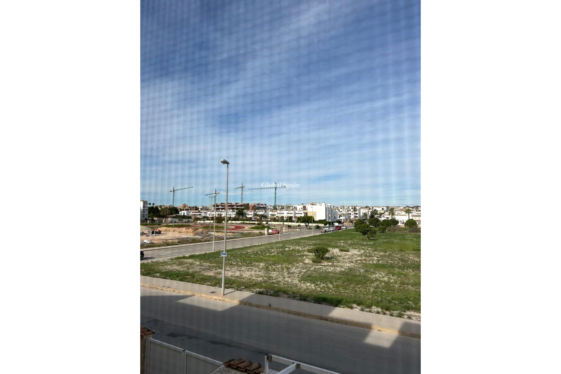 Venta - CASA -
ORIHUELA COSTA - Punta Prima