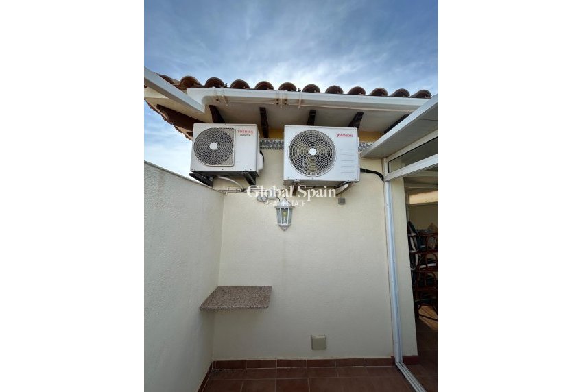 Venta - CASA -
ORIHUELA COSTA - Punta Prima