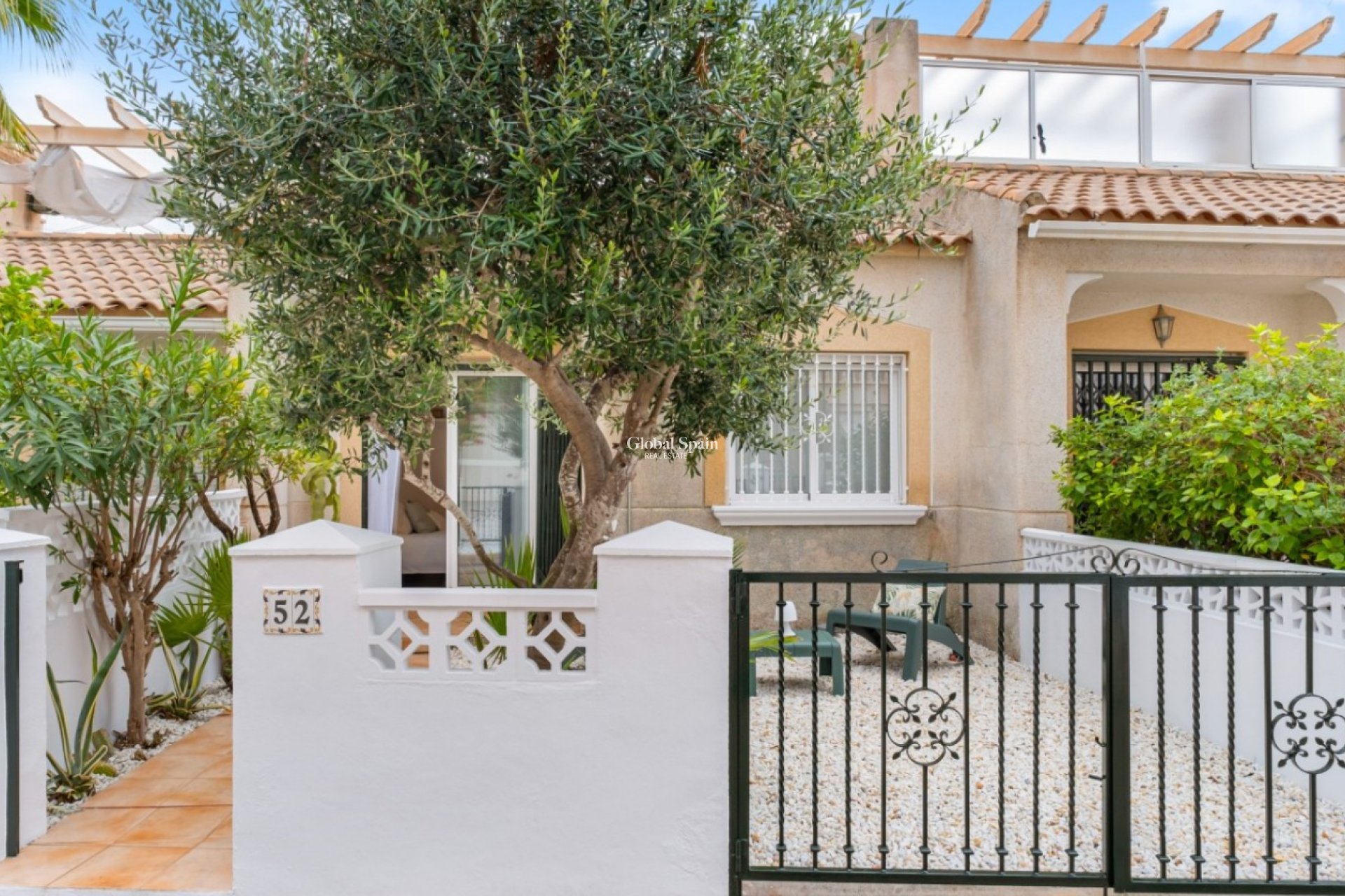 Venta - Casa -
ORIHUELA COSTA - VILLAMARTÍN
