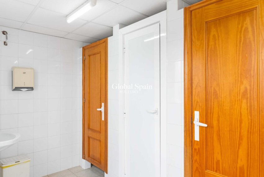 Venta - Casa -
ORIHUELA COSTA - VILLAMARTÍN