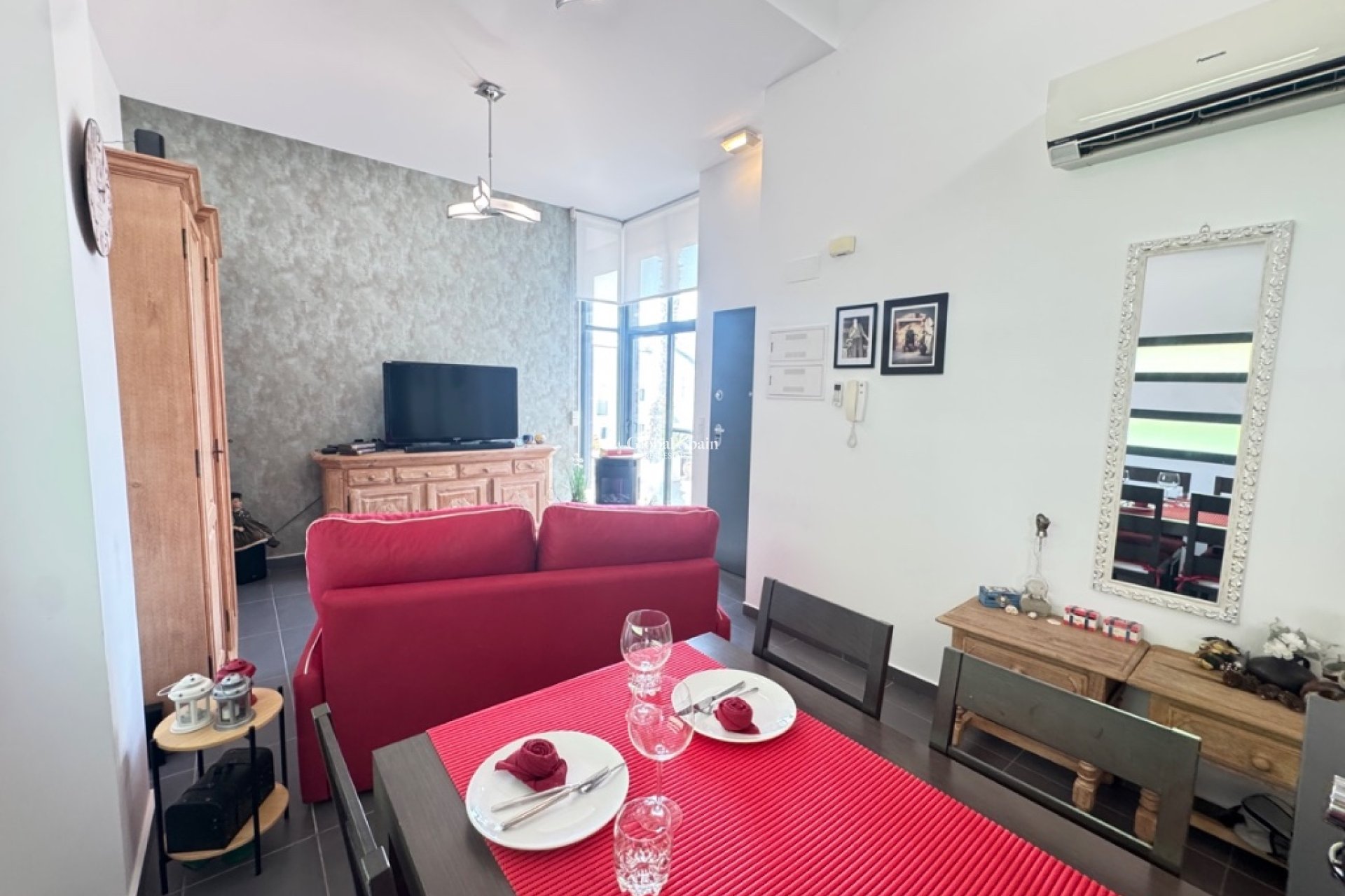 Venta - Casa -
ORIHUELA COSTA - VILLAMARTÍN