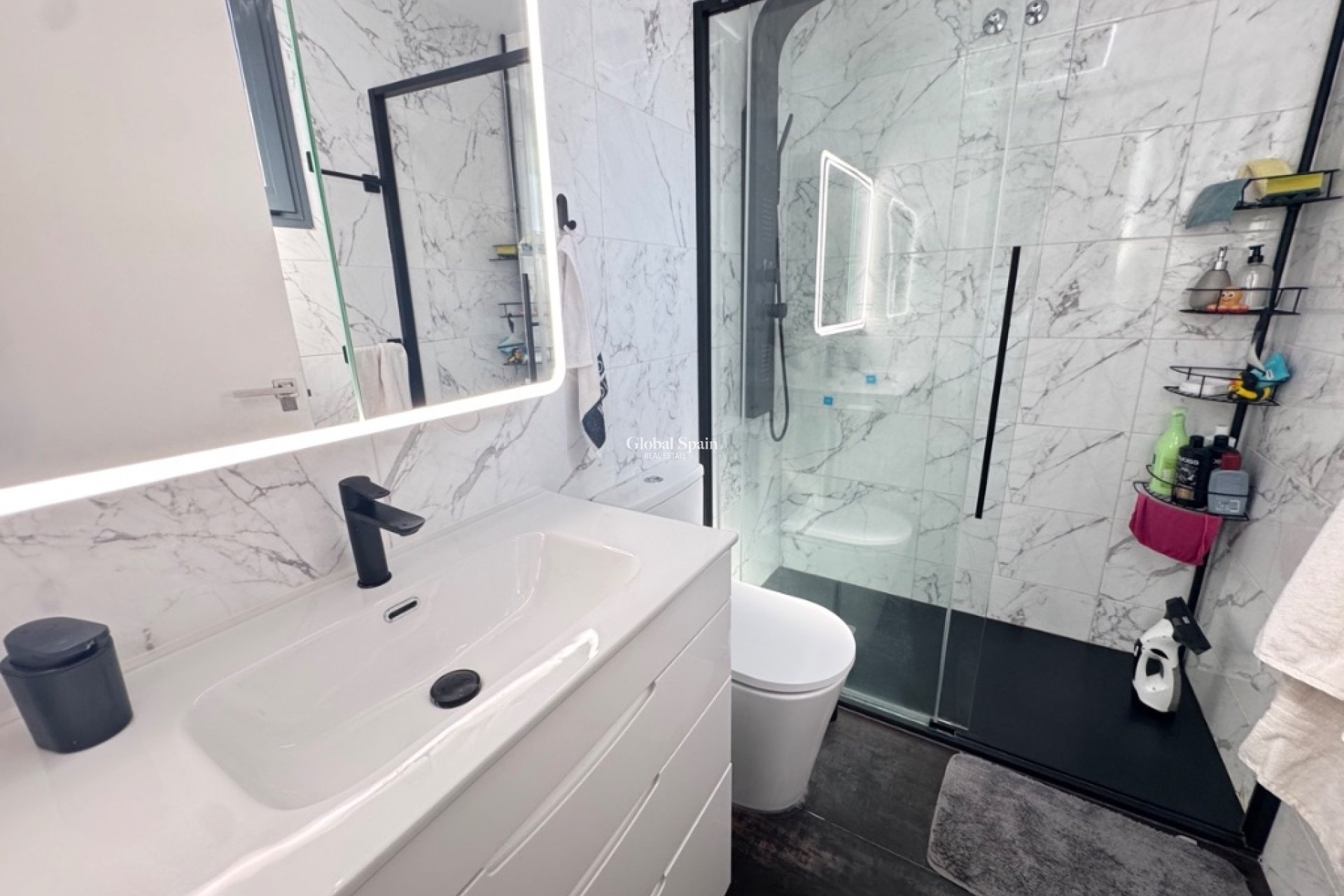 Venta - Casa -
ORIHUELA COSTA - VILLAMARTÍN