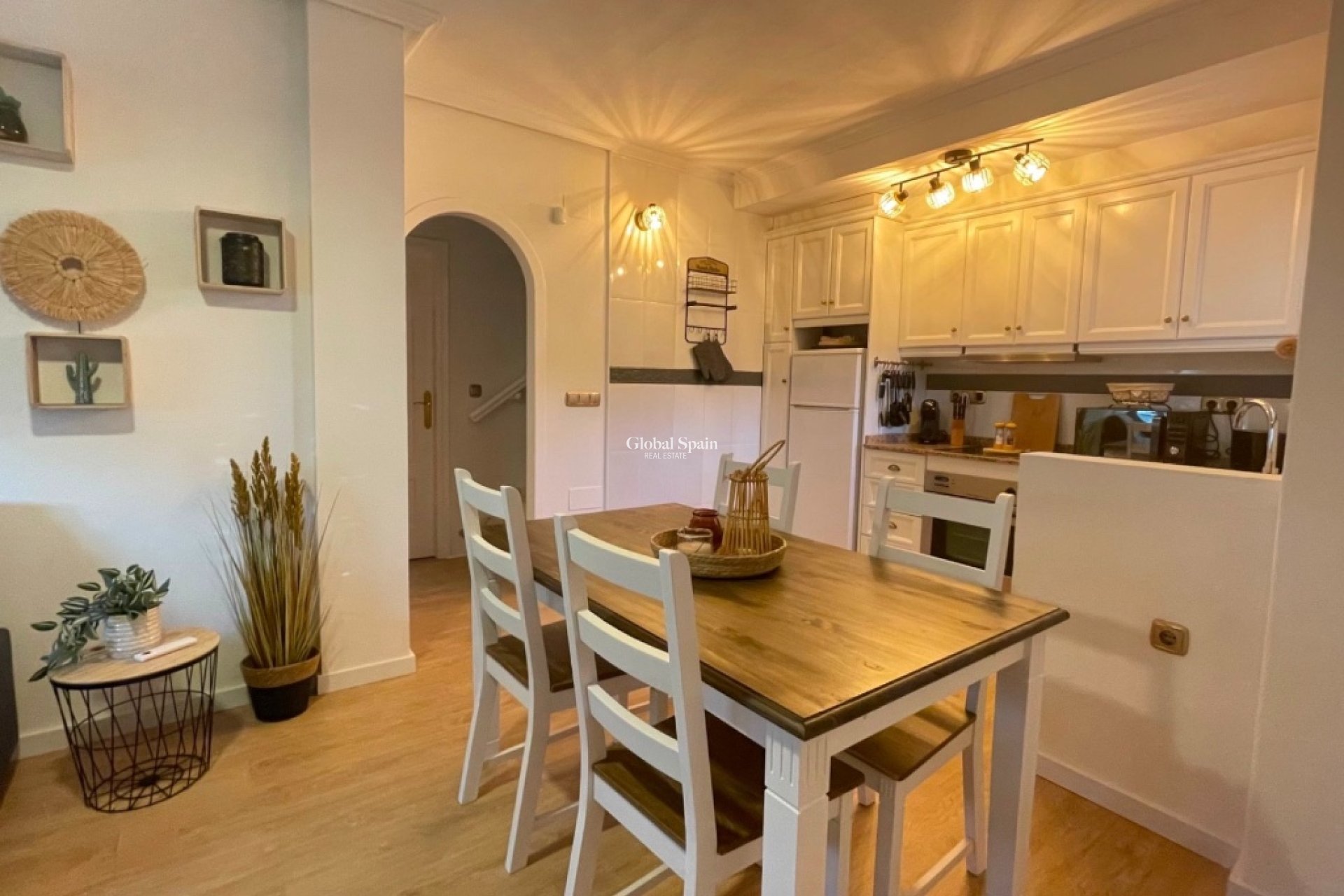 Venta - Casa -
ORIHUELA COSTA - VILLAMARTÍN