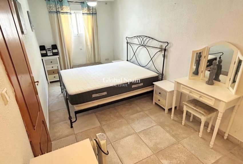 Venta - CASA -
ORIHUELA COSTA - VILLAMARTÍN