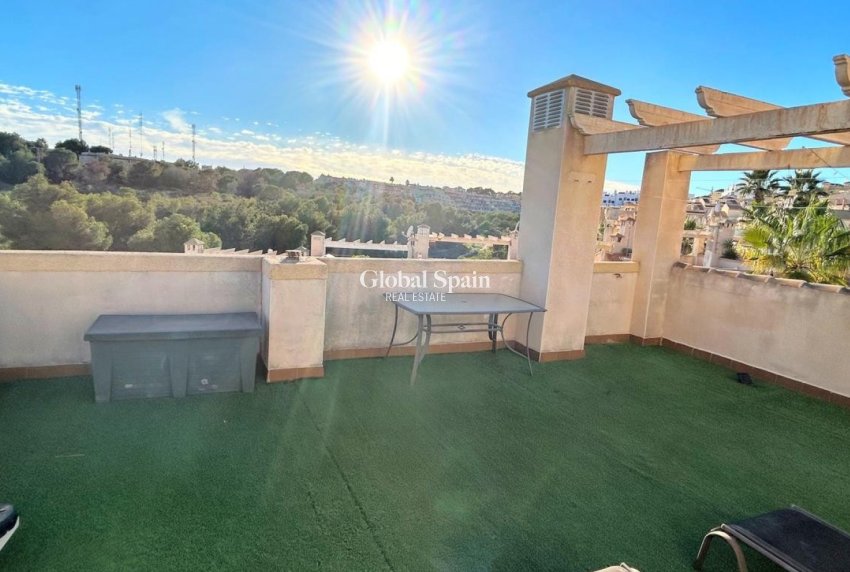 Venta - CASA -
ORIHUELA COSTA - VILLAMARTÍN